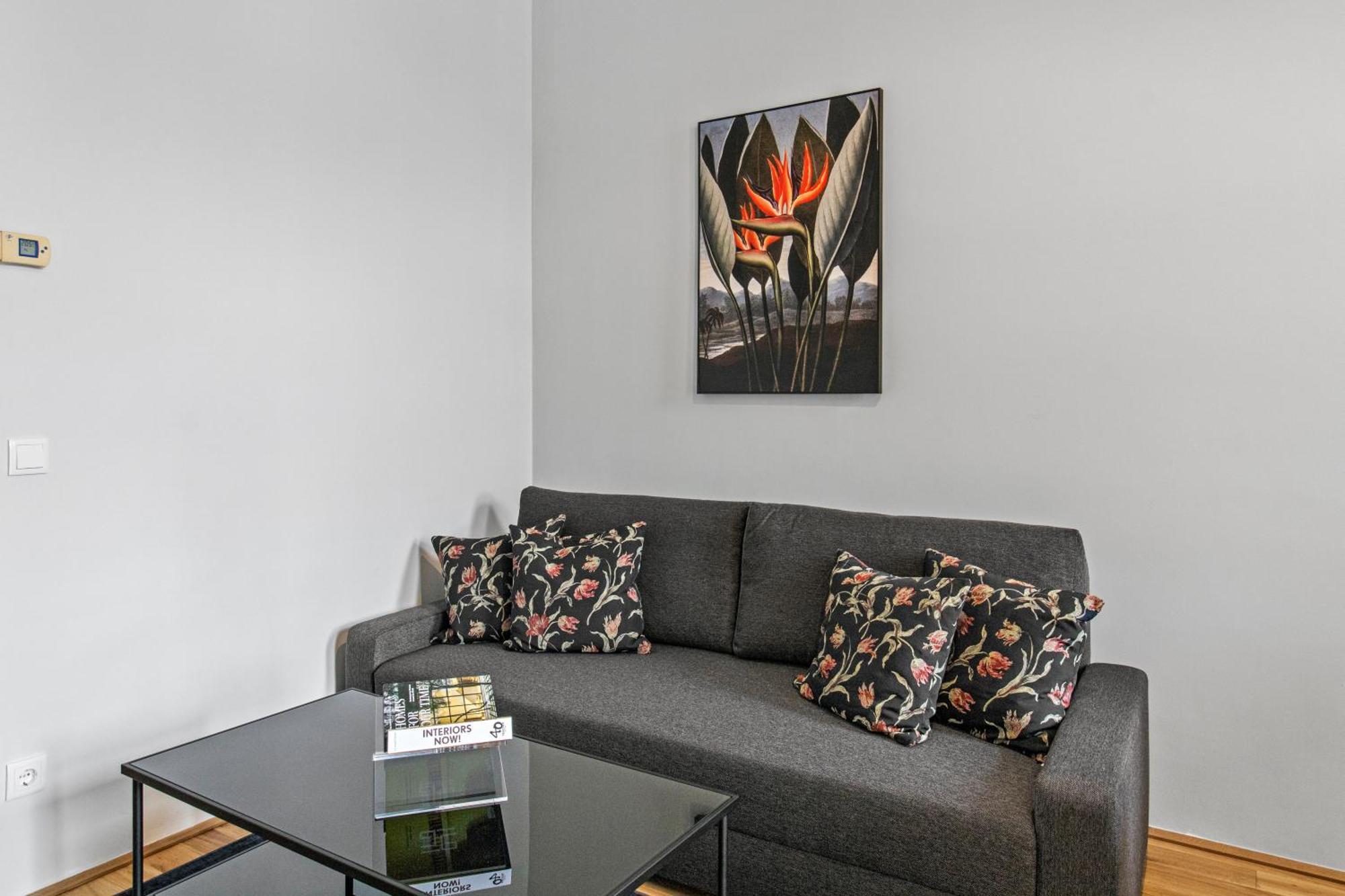 Balcony Apartment, 4 Min To U3 Zipperer Strasse Viena Exterior foto